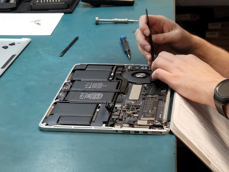 Tiến hành sửa chữa laptop nhanh chóng